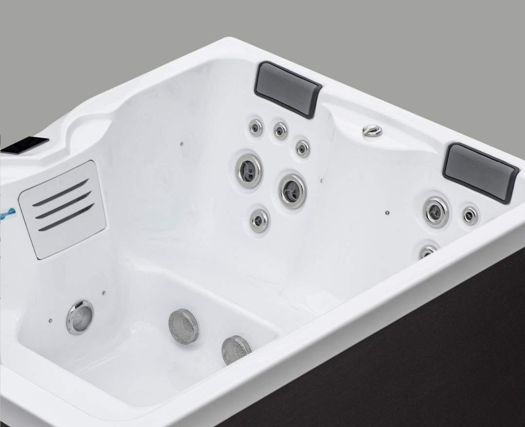 vivo spa® - AUREA 4 - Outdoor Whirlpool