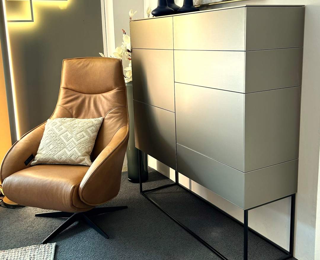 Kettnaker - Kettnaker Soma – Highboard Alu Bronzehell 120 x 138 x 37 cm