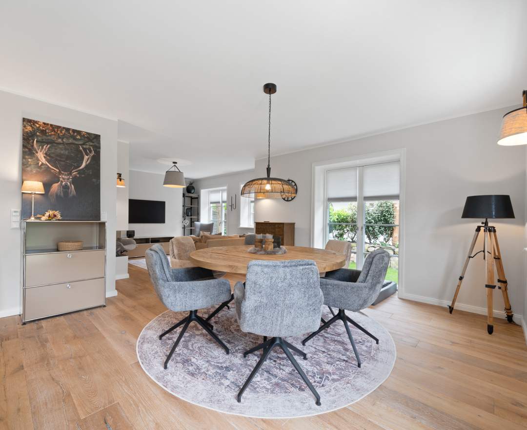  - Friesischer Luxus | Exklusive DHH in Böhl