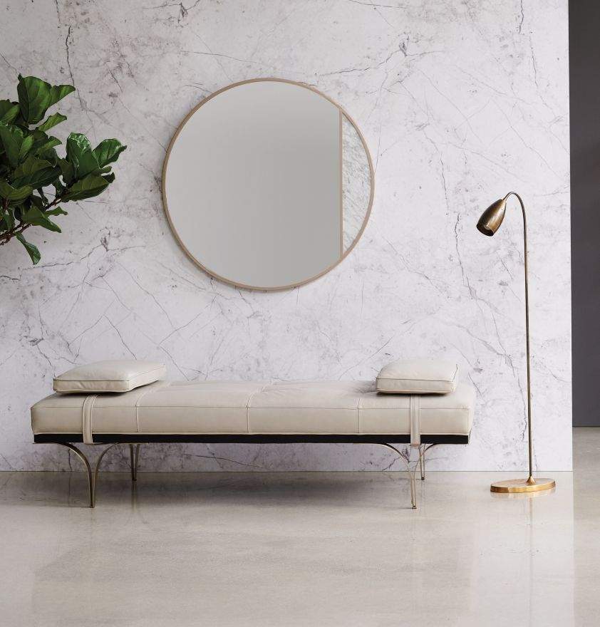 Caracole Liege Daybed Bench Chaiselounge HEAD TO HEAD