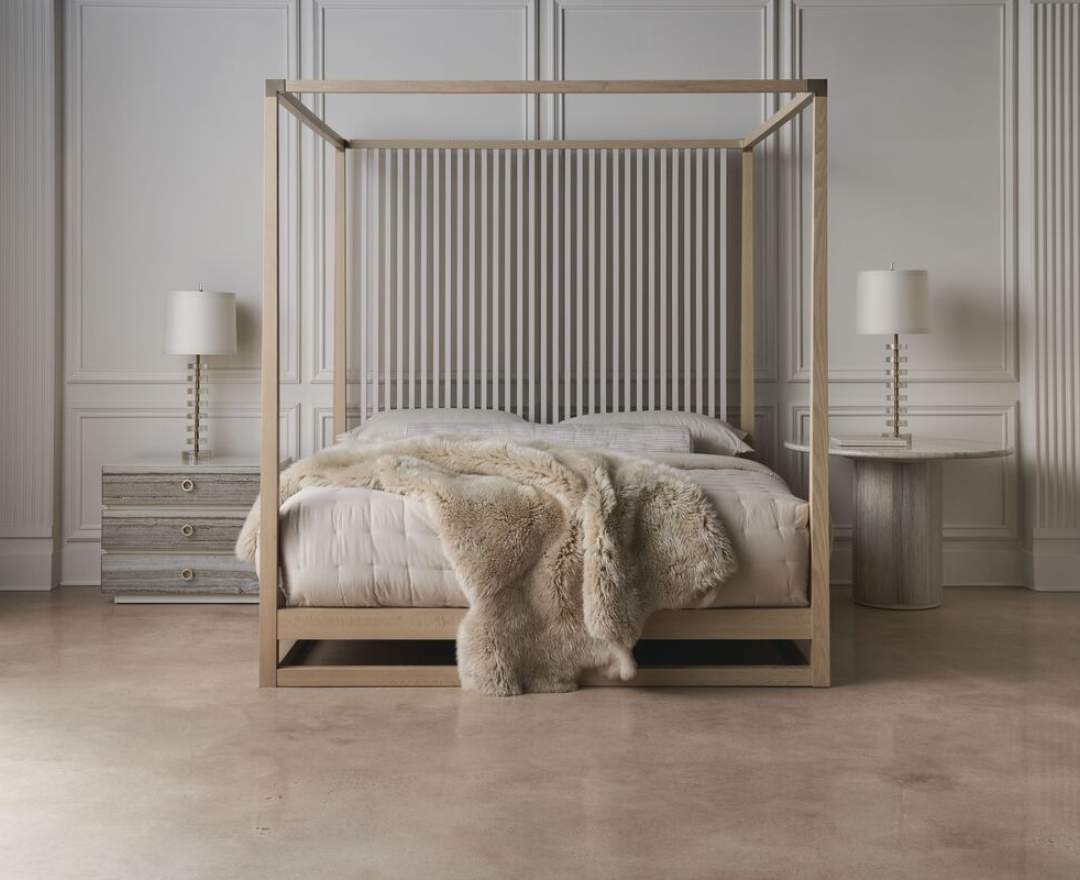 Caracole Bett Caracole PINSTRIPE LIGHT BED - QUEEN