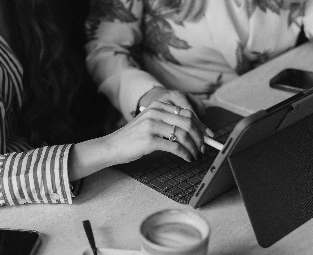 Lilian Interior Design Bella Sphere