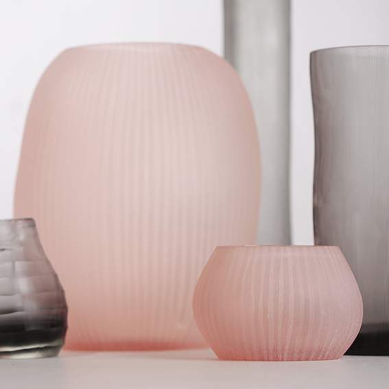 Nagaa Vasen und Teelichthalter rosé - Vase M