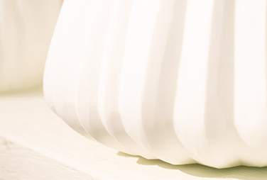 Manakara Vasen und Teelichthalter opal - Teelichthalter