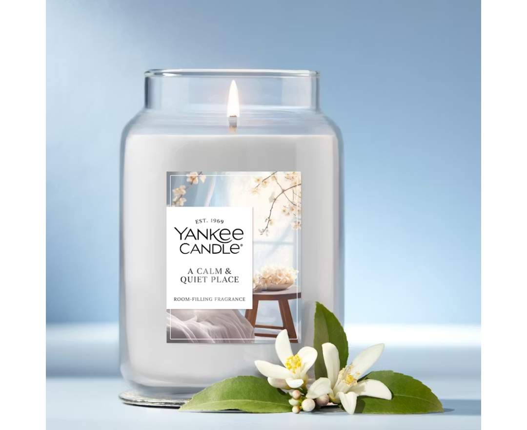 Yankee Candle - A Calm & Quiet Place Großes Glas 623g