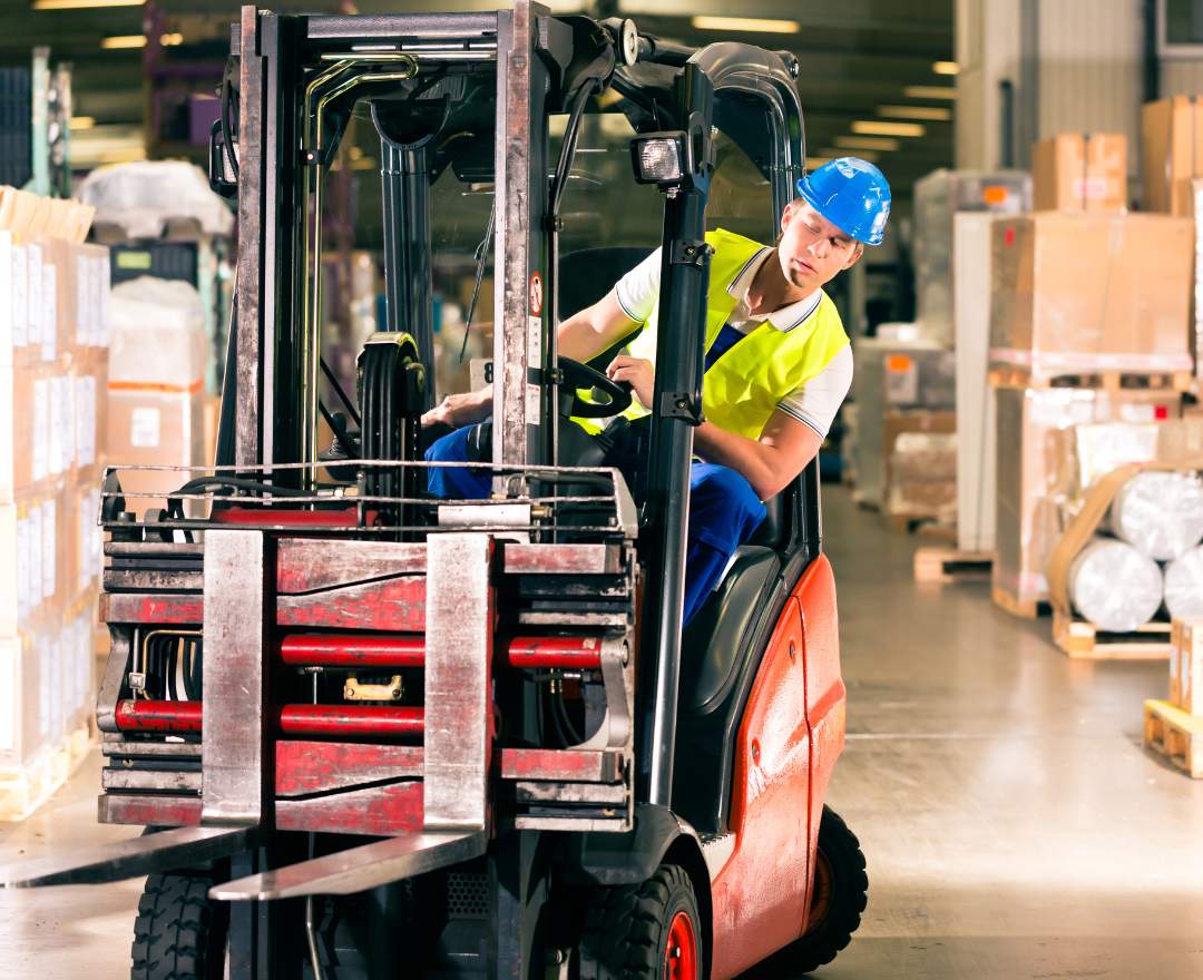 LÖWE HR Staplerfahrer (m/w/d) – Front-, Hoch-, Schub- & Seitenstapler