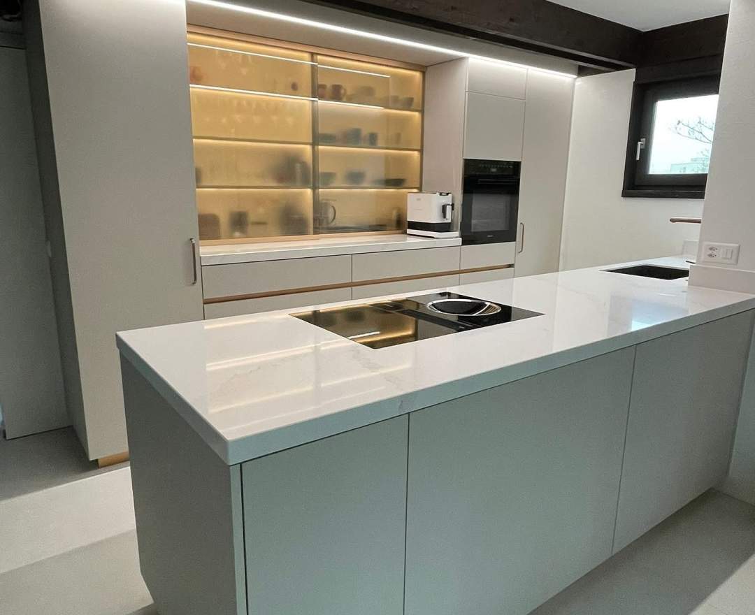 Holz und formen Huber Moderne Einbauküche