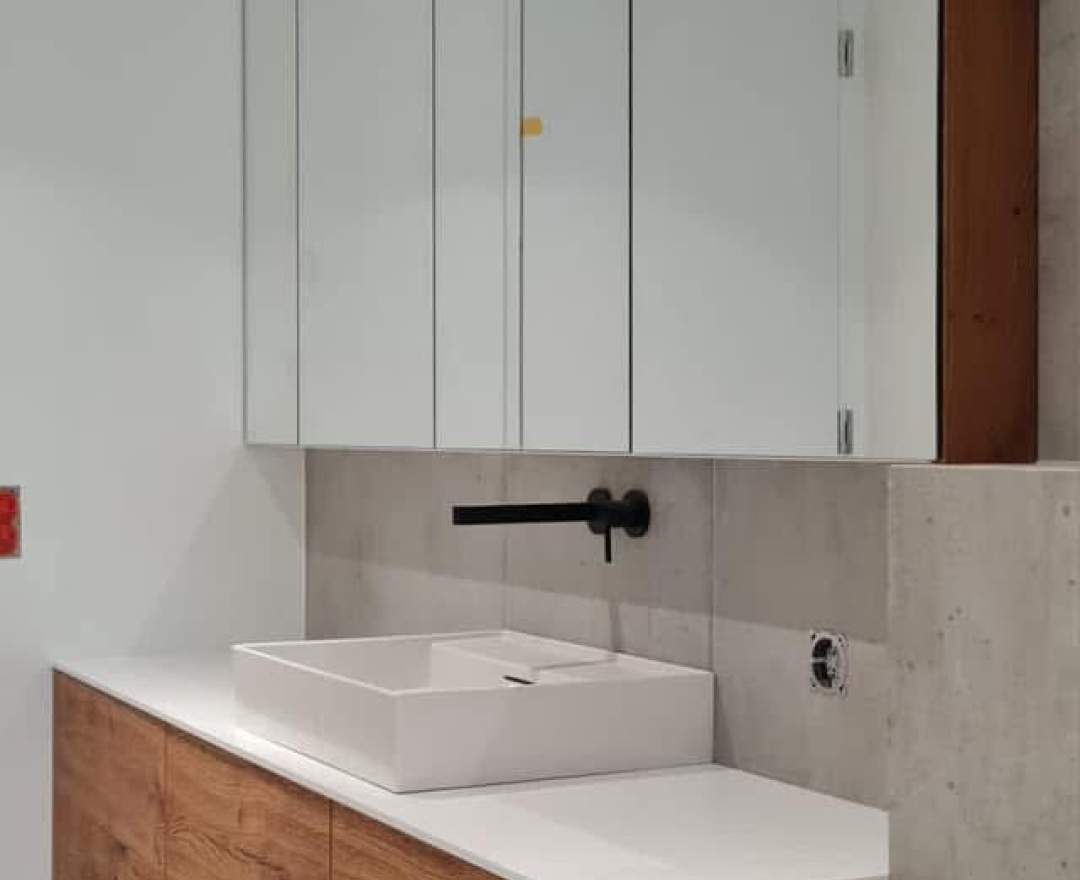 Holz und formen Huber Badzimmermöbel