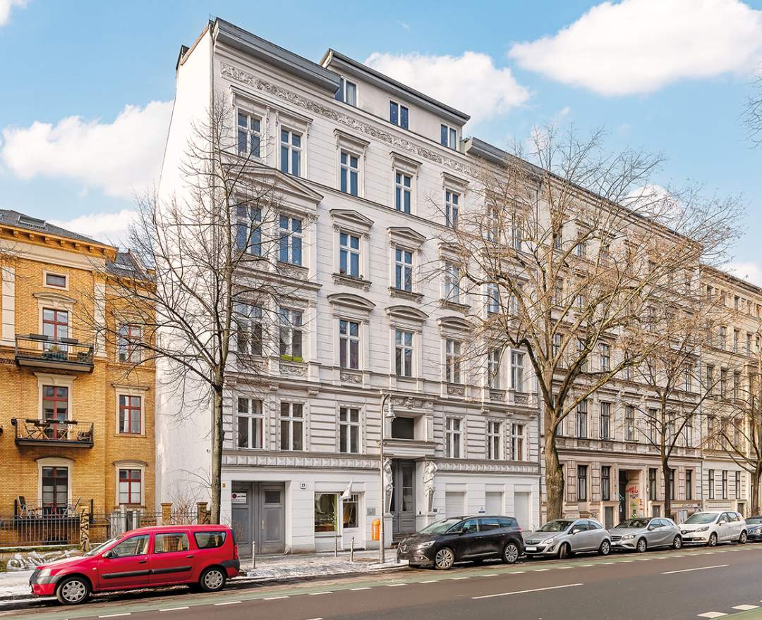 BSK Immobilien GmbH 3-Zimmer-Altbau nahe Viktoriapark – 4 U-Bahnen fußläufig