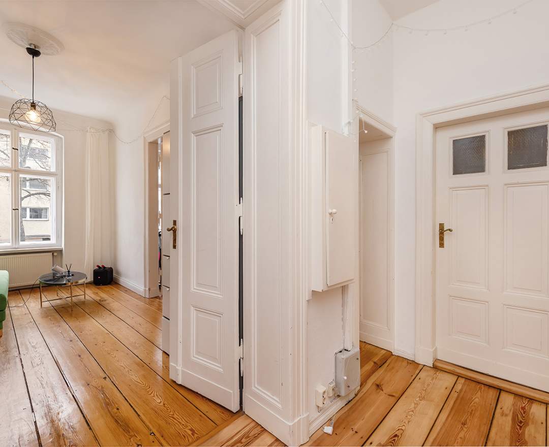 BSK Immobilien GmbH - 3-Zimmer-Altbau nahe Viktoriapark – 4 U-Bahnen fußläufig