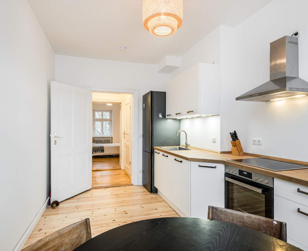 BSK Immobilien GmbH - Bezugsfreie 6-Zimmer-Wohnung in Kreuzberg