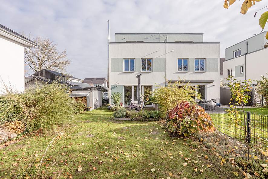 BSK Immobilien GmbH - Exklusive Doppelhaushälfte nahe des Dörferblicks