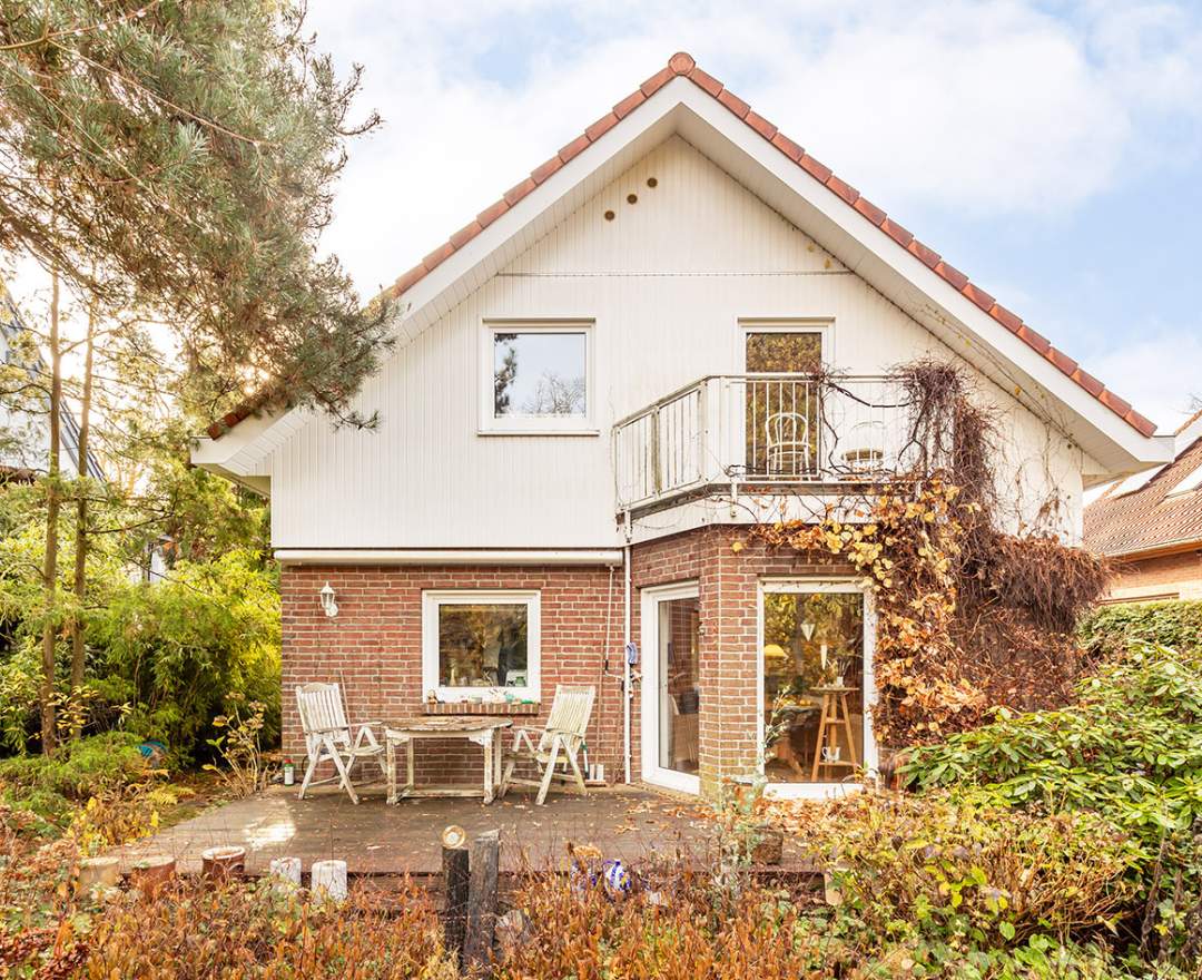 BSK Immobilien GmbH Modernes Einfamilienhaus mit 2 Bädern + Carport am Püttberge Wald