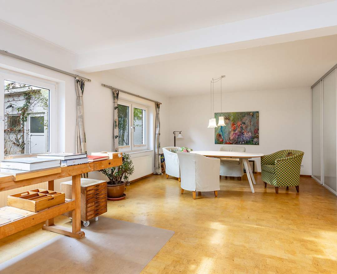 BSK Immobilien GmbH - Modernes Einfamilienhaus mit 2 Bädern + Carport am Püttberge Wald