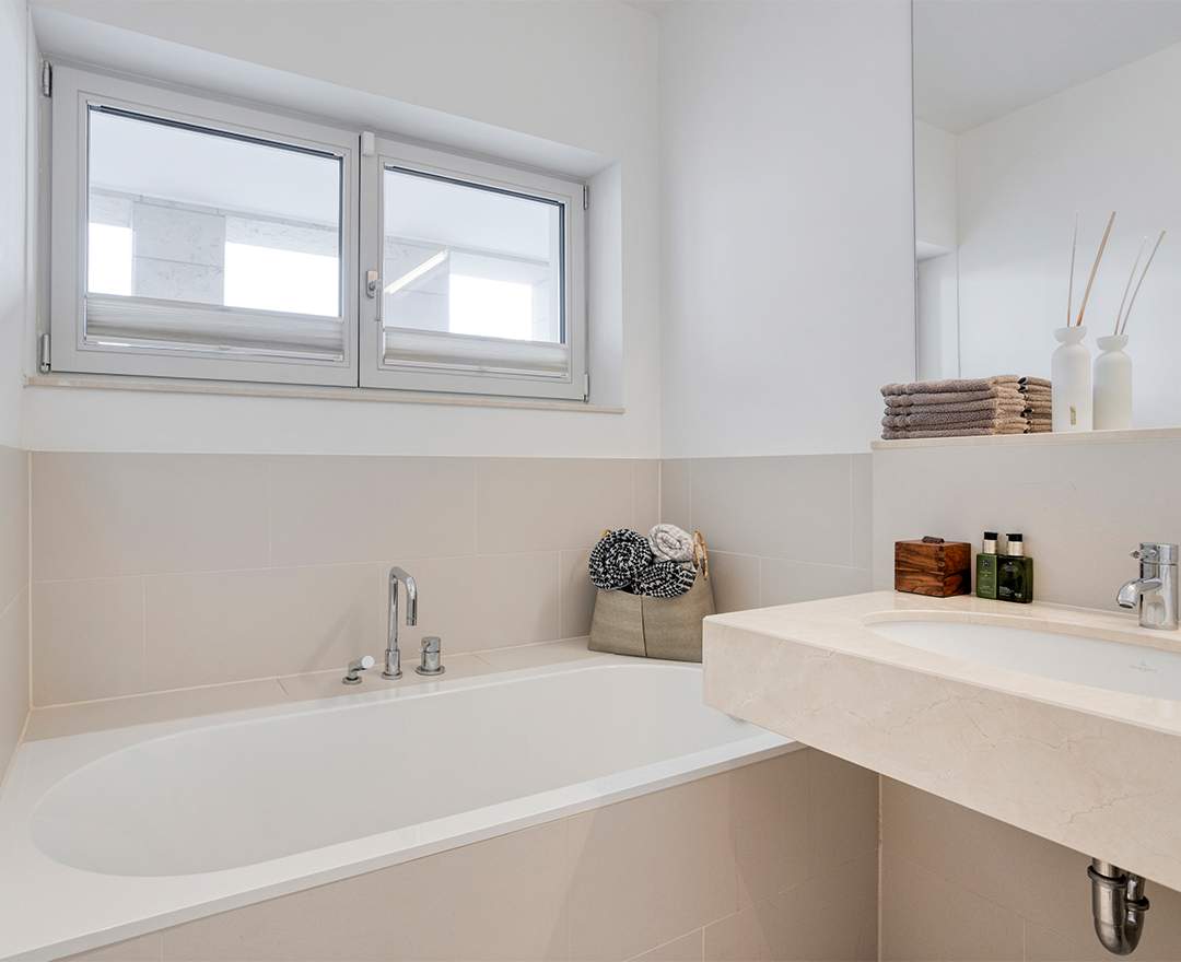 Schmidt Immobilien - Außergewöhnliche Erdgeschosswohnung im Haus Colonia.