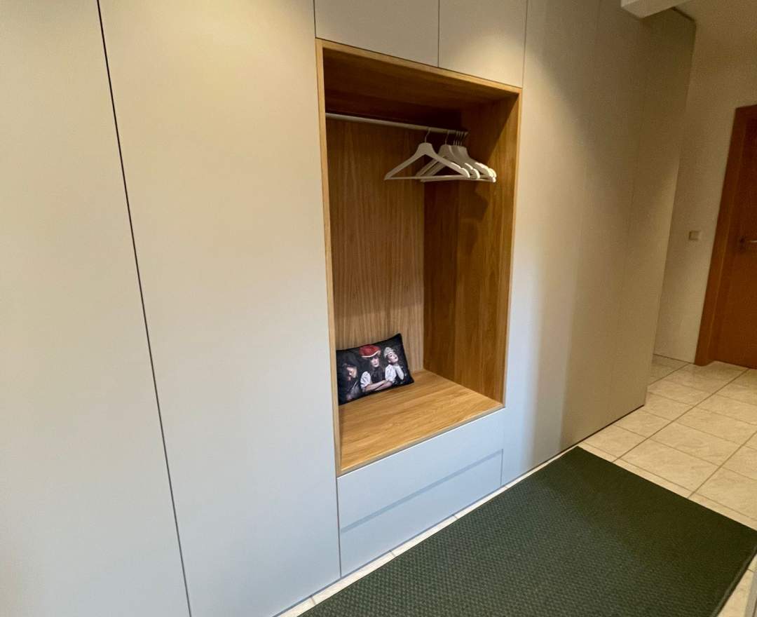 Holz und formen Huber - Einbauschränke