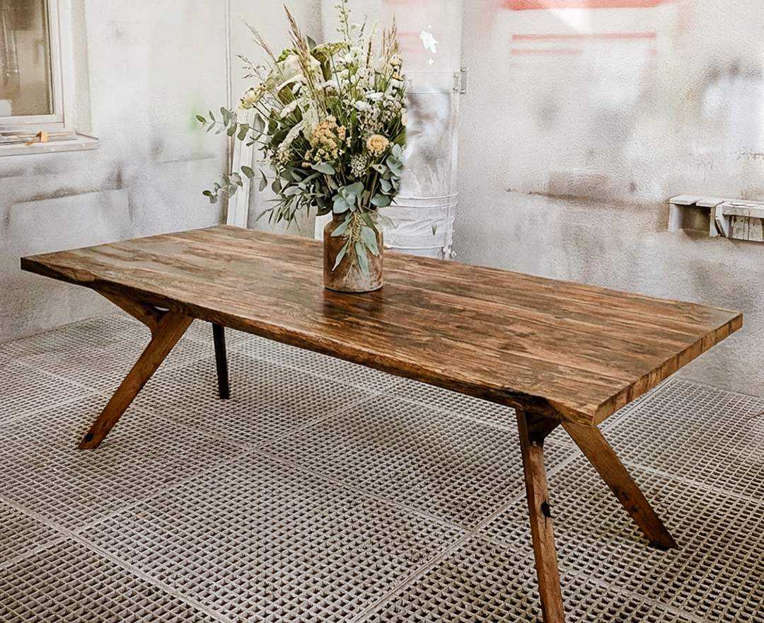 liebwerk Tisch aus Altholz Eiche