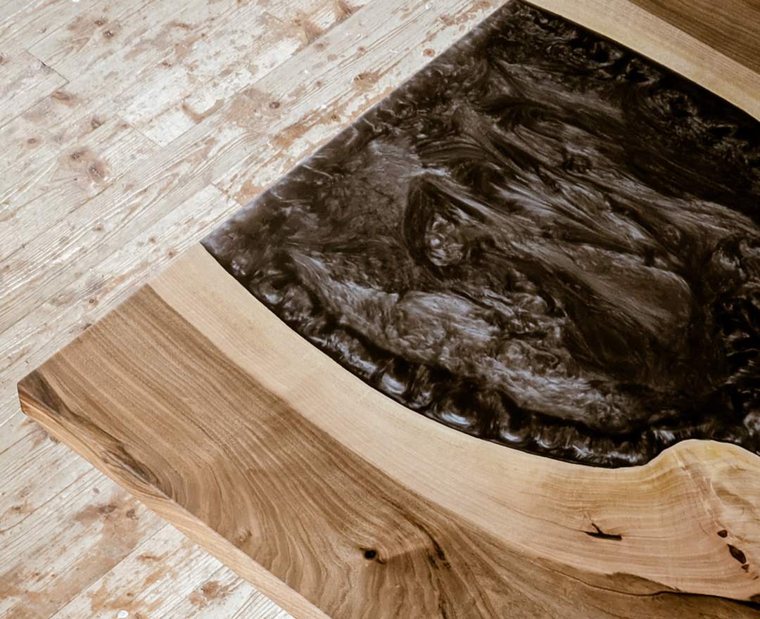 liebwerk - Tisch mit Epoxidharz