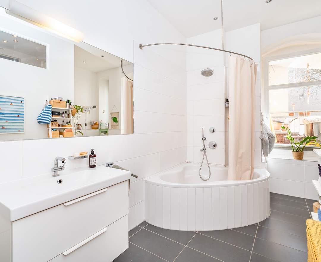 BSK Immobilien GmbH - Schöne Erdgeschosswohnung auf der Roten Insel
