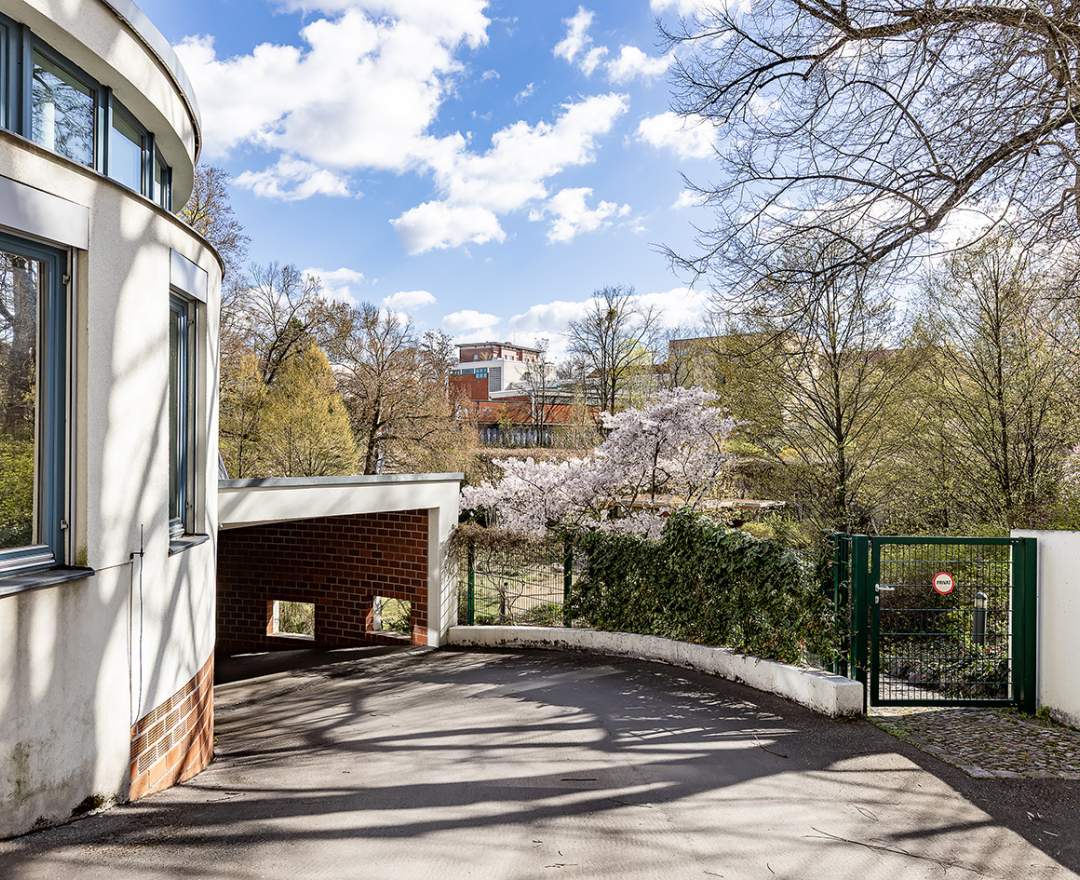 BSK Immobilien GmbH - Vermietete Erdgeschosswohnung mit Terrasse am Hohenzollerndamm