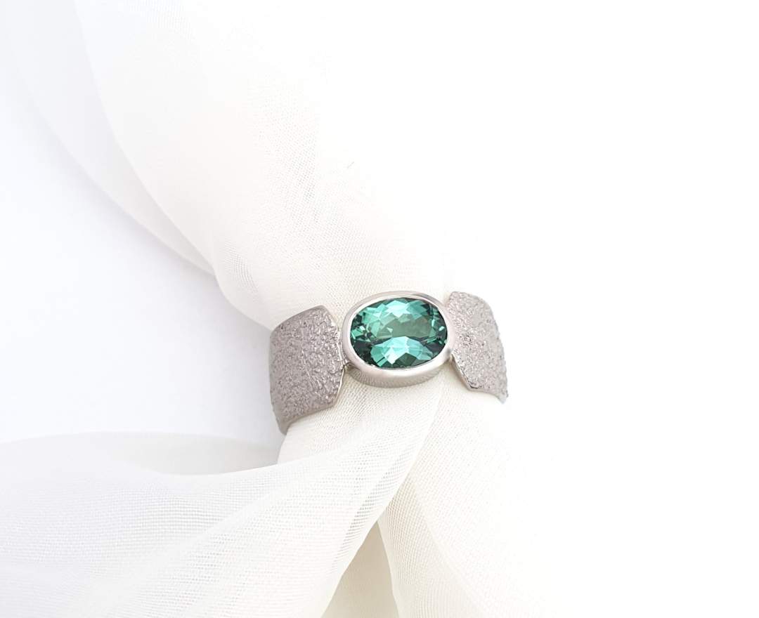 echt-es - echt-es® Unikat Ring, 750-Weißgold, Turmalin blau-grün