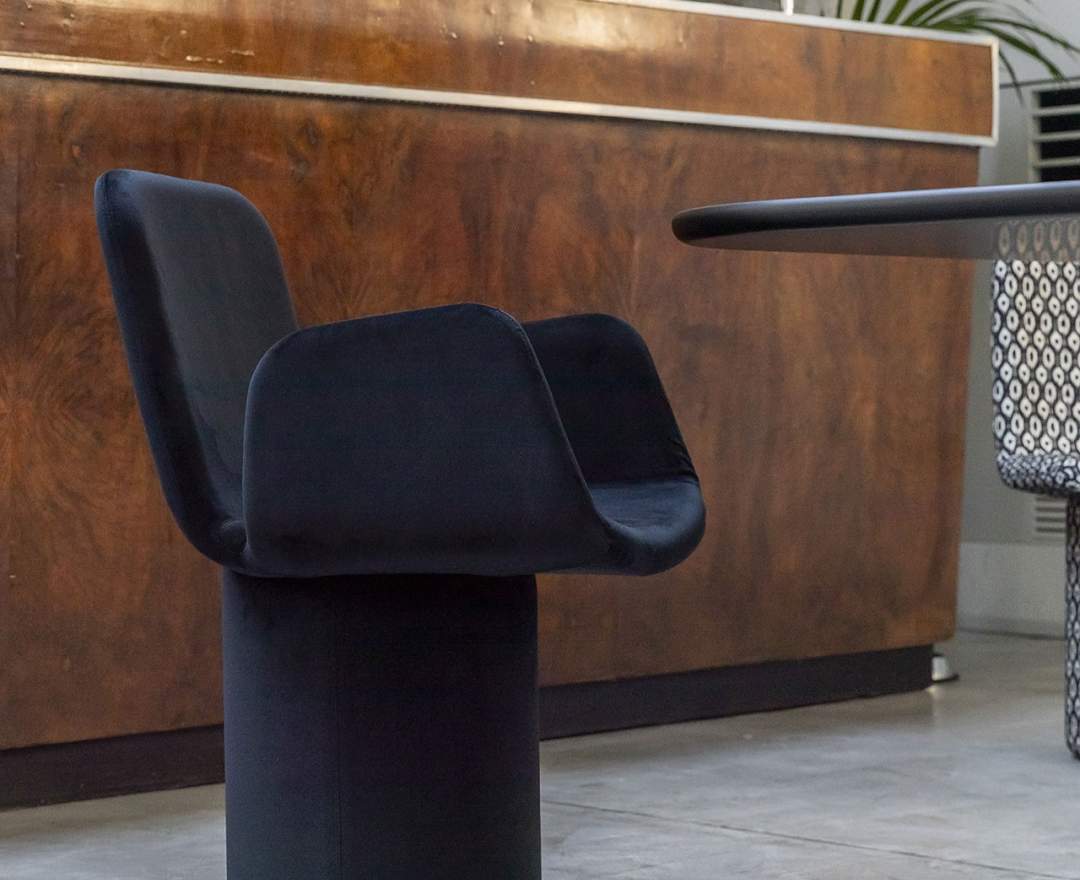 Mogg - Brera Stuhl – Eleganter Luxus-Polsterstuhl im Mailänder Chic für anspruchsvolle Essbereiche