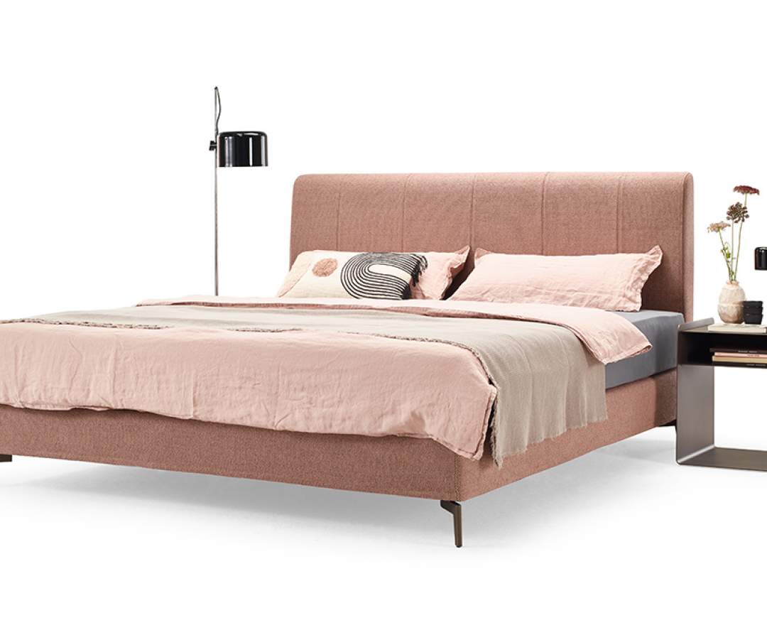 Möller Design Möller Design Fold Edition – Luxuriöses Designer-Boxspringbett mit ikonischem Falt-Kopfteil