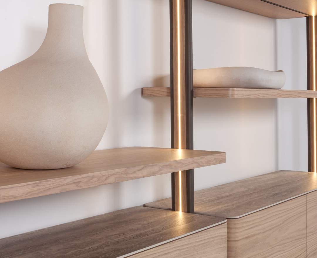 AL2 - Wandregal Muse 004 – Modulares Luxus-Regalsystem mit integrierter LED-Beleuchtung und architektonischer Präsenz