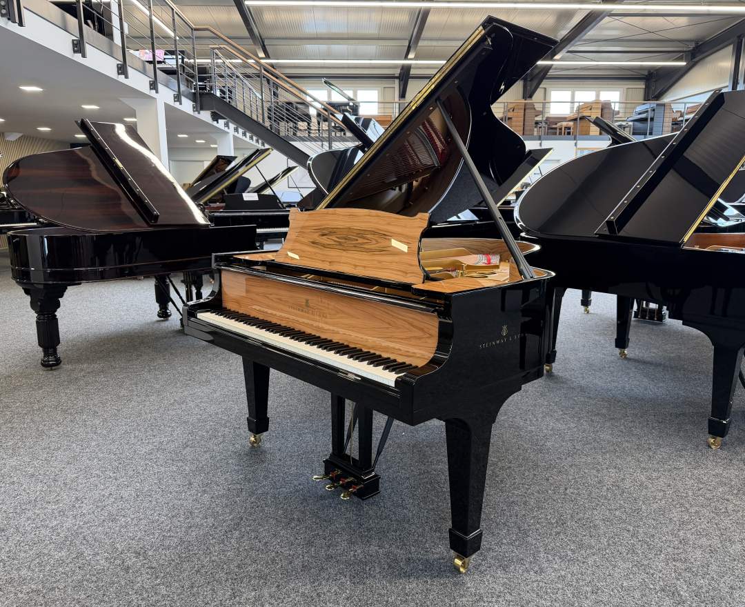 Steinway & Sons Steinway & Sons Flügel, Modell O-180, Olive Einlagen