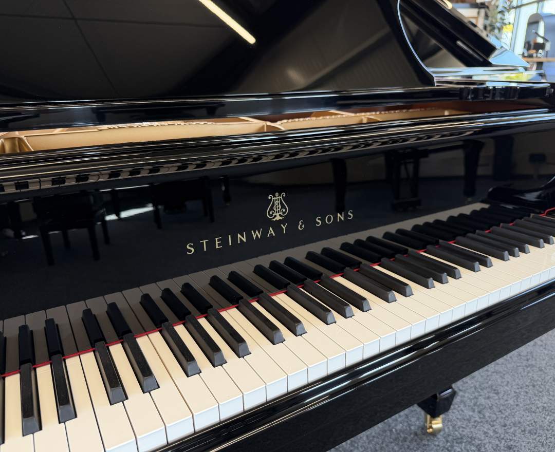 Steinway & Sons - Steinway & Sons Flügel, Modell O-180