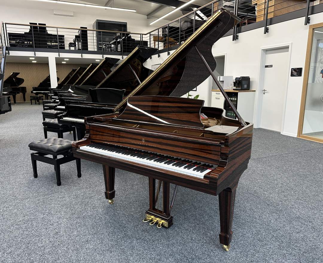 Steinway & Sons - Steinway & Sons Flügel, Modell O-180, Makassar Furnier