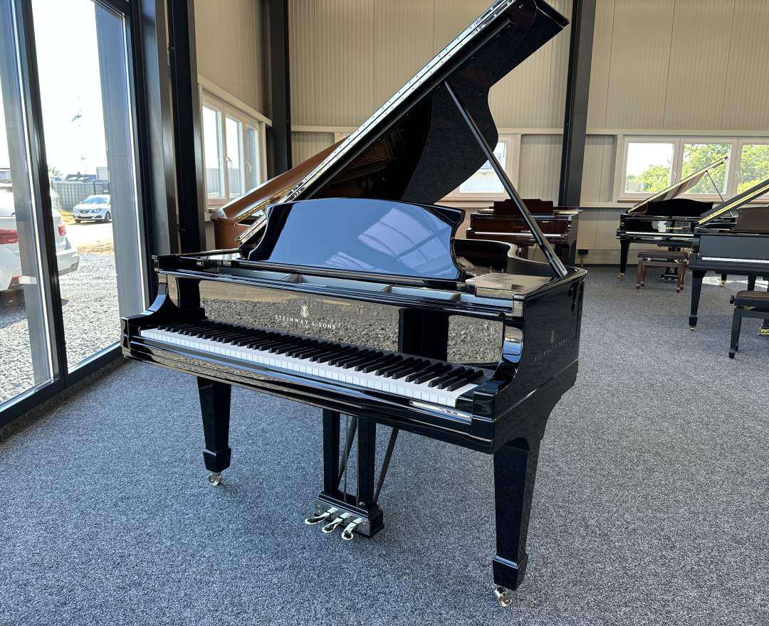 Steinway & Sons Steinway & Sons Flügel, Modell O-180, Onyx Edition