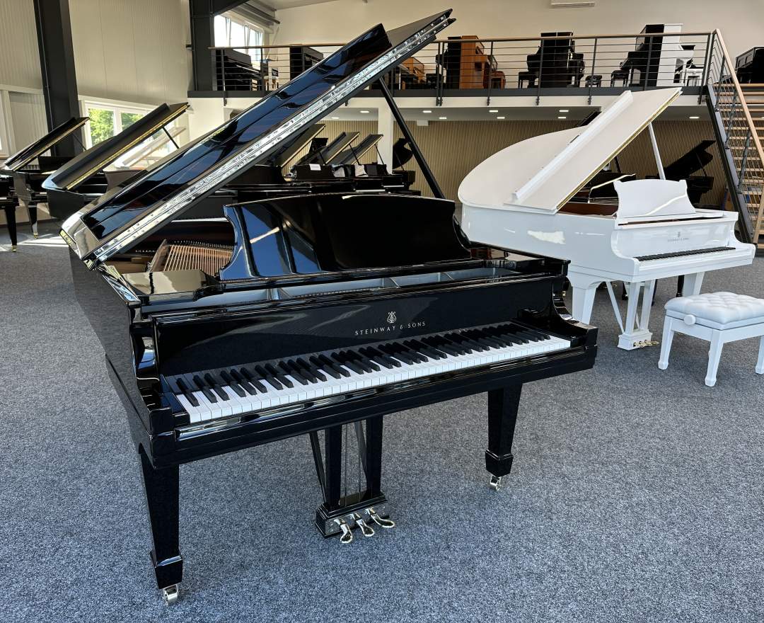 Steinway & Sons - Steinway & Sons Flügel, Modell O-180, Onyx Edition