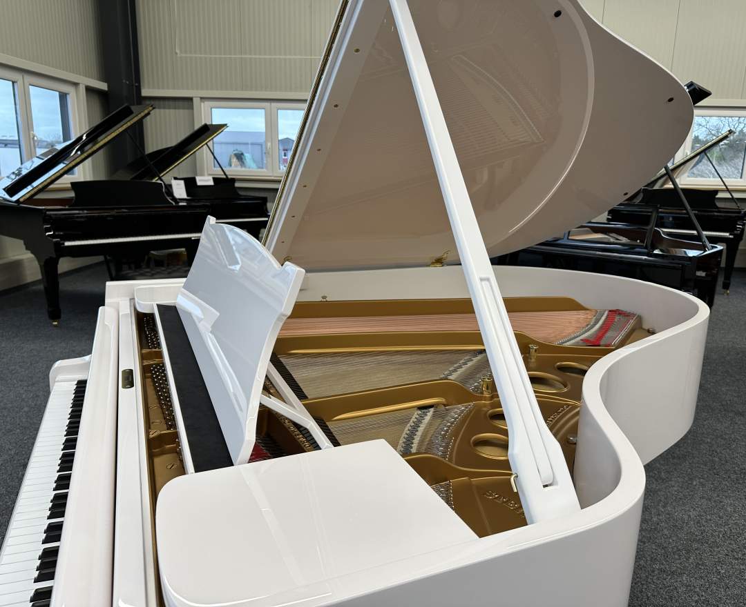 Steinway & Sons - Steinway & Sons Flügel, Modell O-180, weiß poliert