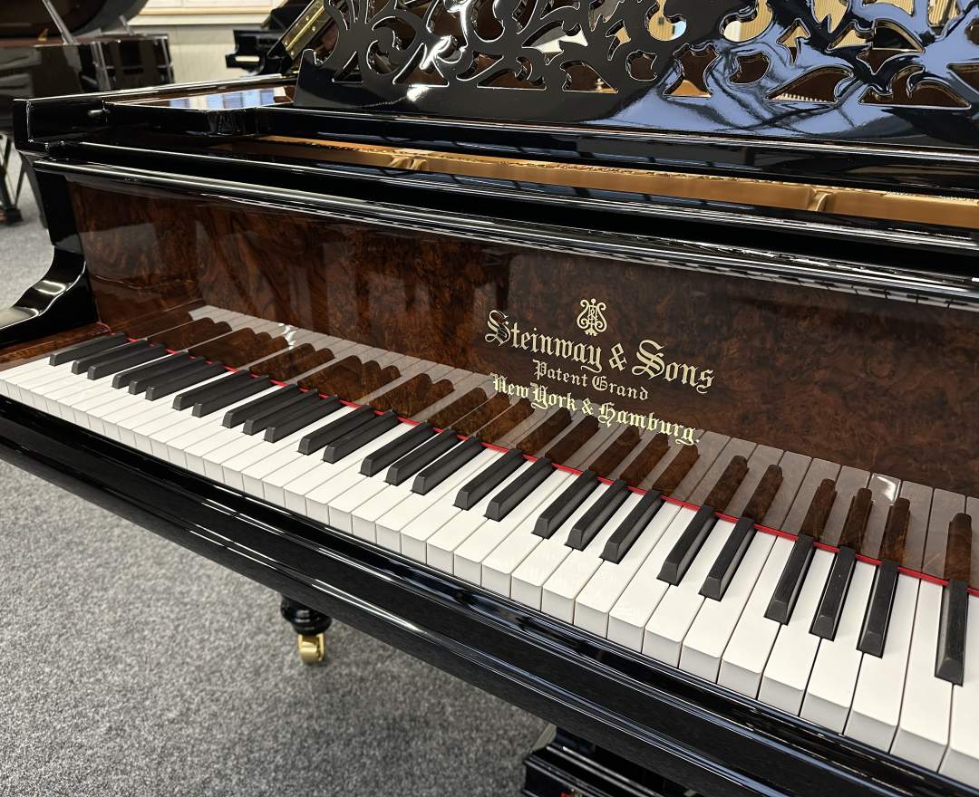 Steinway & Sons - Steinway & Sons Flügel, Modell A-188, Wurzelnuss Furnier