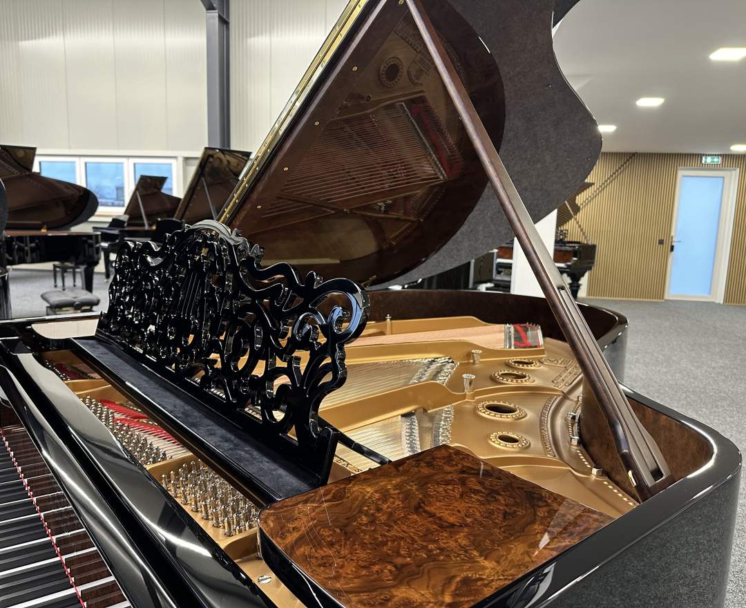 Steinway & Sons - Steinway & Sons Flügel, Modell A-188, Wurzelnuss Furnier