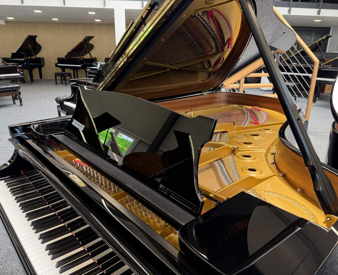 Steinway & Sons - Steinway & Sons Flügel, Modell B-211