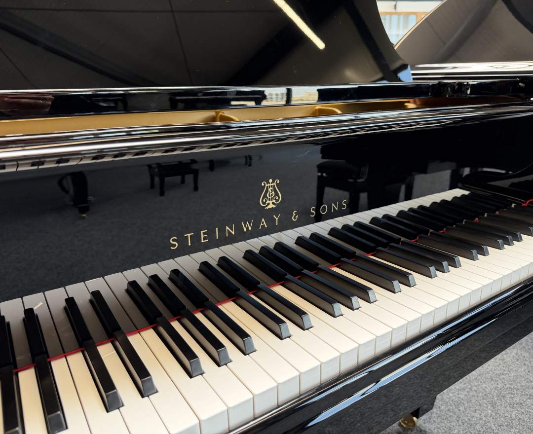 Steinway & Sons - Steinway & Sons Flügel, Modell B-211