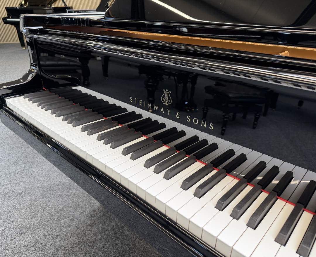 Steinway & Sons - Steinway & Sons Flügel, Modell B-211