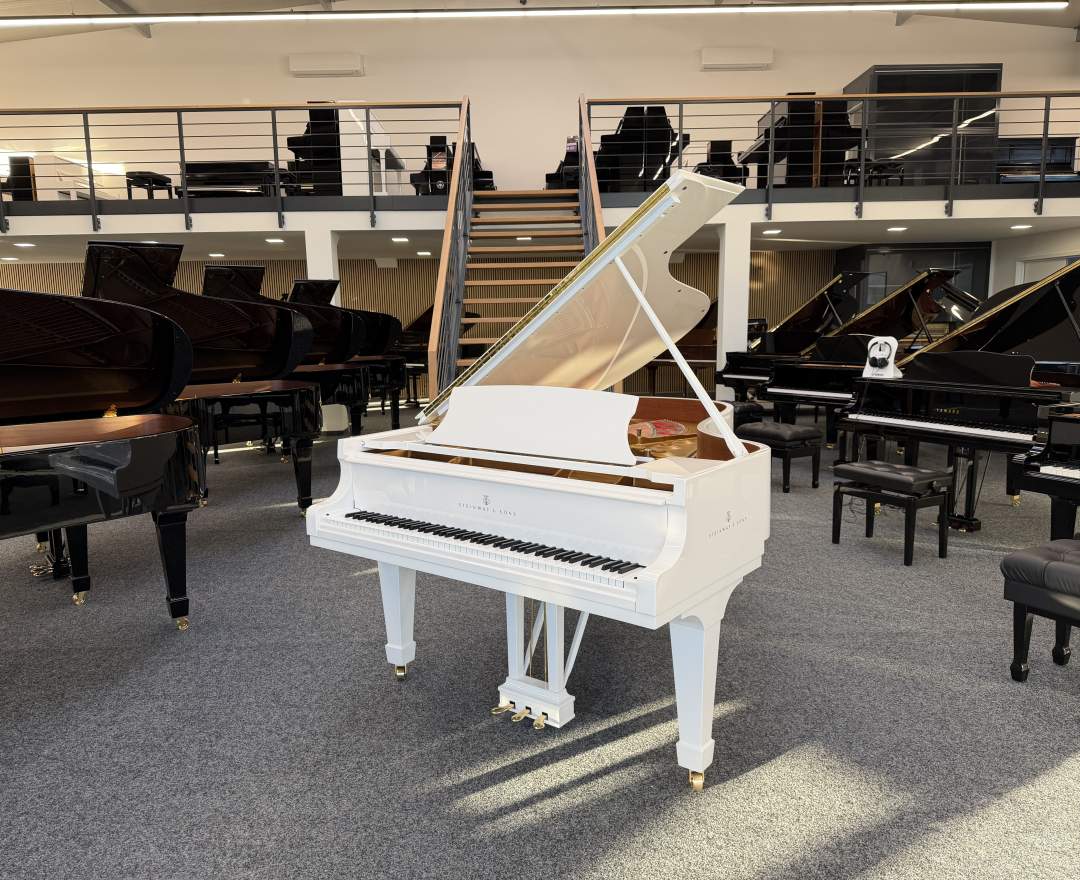 Steinway & Sons Steinway & Sons Flügel, Modell B-211, weiß poliert