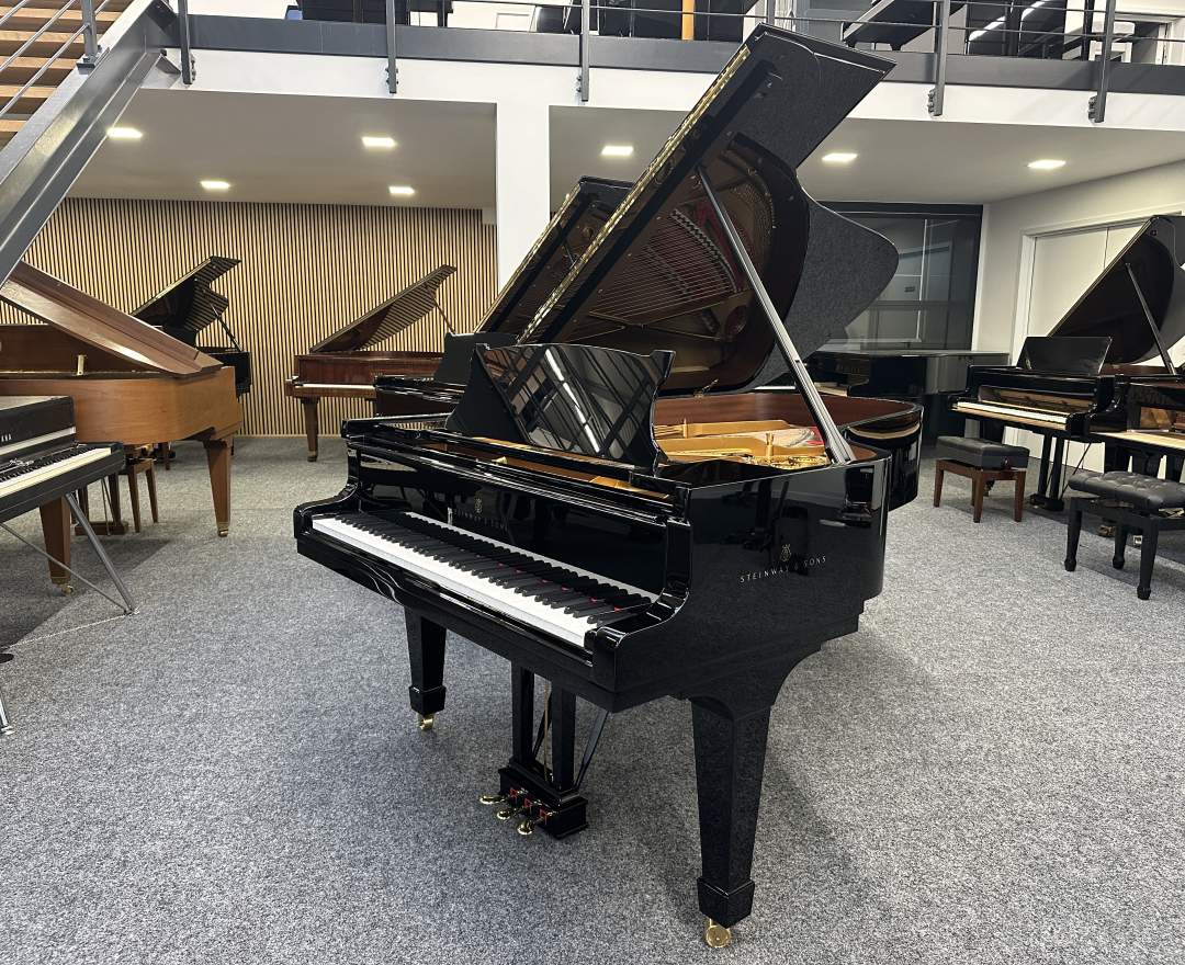 Steinway & Sons Steinway & Sons Flügel, Modell B-211