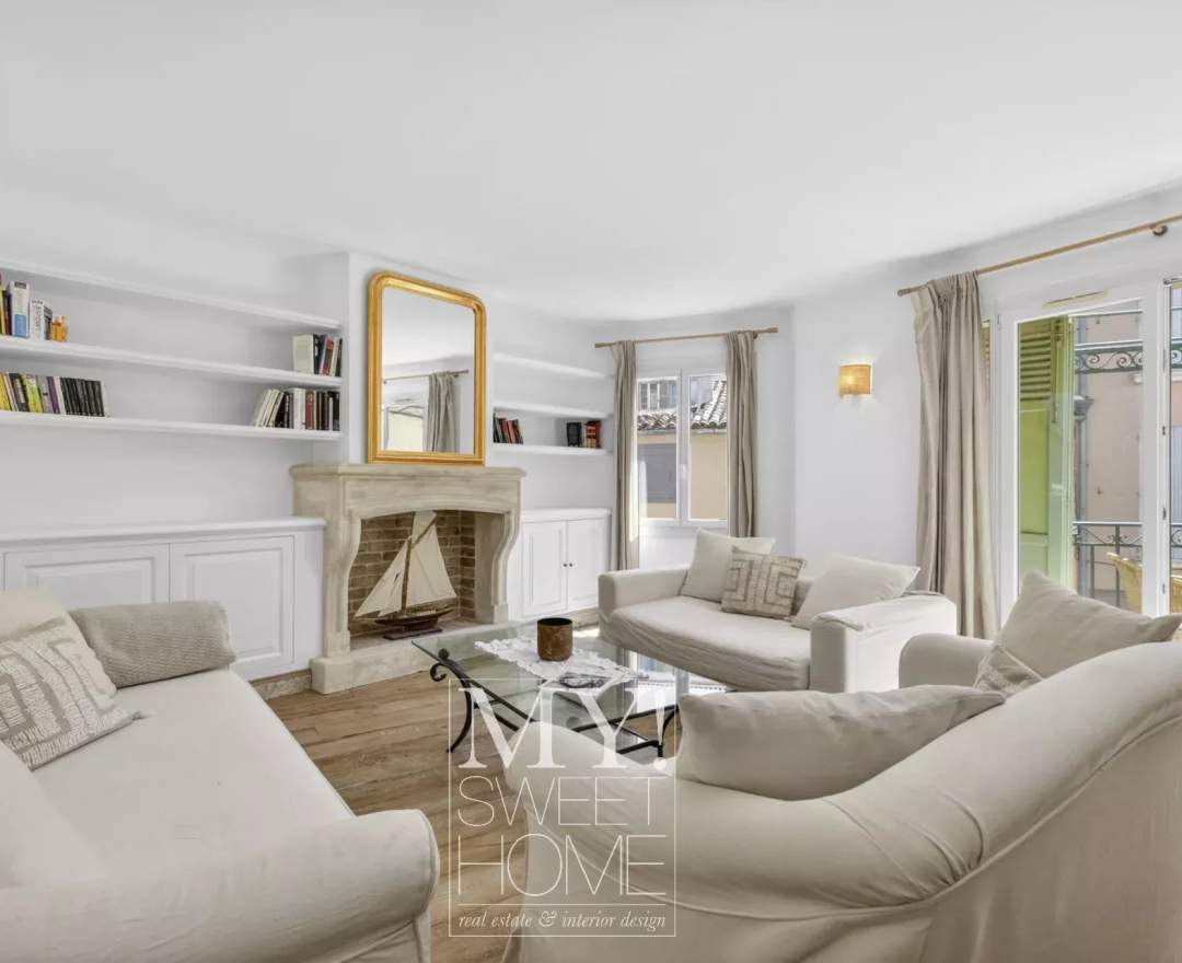 REF. 87083566 - Saint-Tropez | Elegante Altstadtwohnung mit Terrasse im Herzen der Vieille Ville