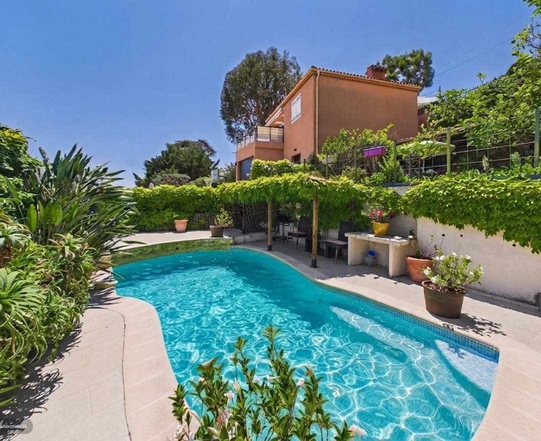 REF. 87178659 Villefranche-sur-Mer | 3-Zimmer-Wohnung | Panoramablick auf das Meer | Privater Garten & Pool