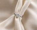 Goldschmiedeatelier Fütterer - Verlobungsring Iris mit Brillant - handgefertigter Solitärring Thumbnail