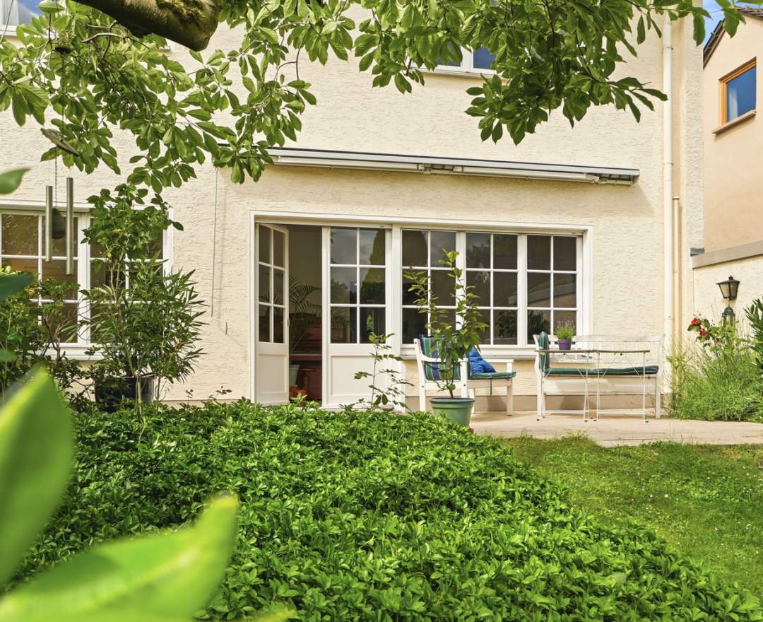 Schöpf & Co. Immobilien GmbH - VERKAUFT - Charmantes und äußerst großzügige Einfamilienhaus in begehrter Wohnlage von Bonn-Plittersdorf