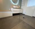 Bagno Badstudio - Bad mit ebenerdiger Dusche in Nieder-Olm – 6,8 m² mit Sitzschrank Thumbnail