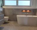 Bagno Badstudio - Bad mit ebenerdiger Walk-in-Dusche & halbfreistehender Badewanne in Wiesbaden – 7,8 m² Thumbnail