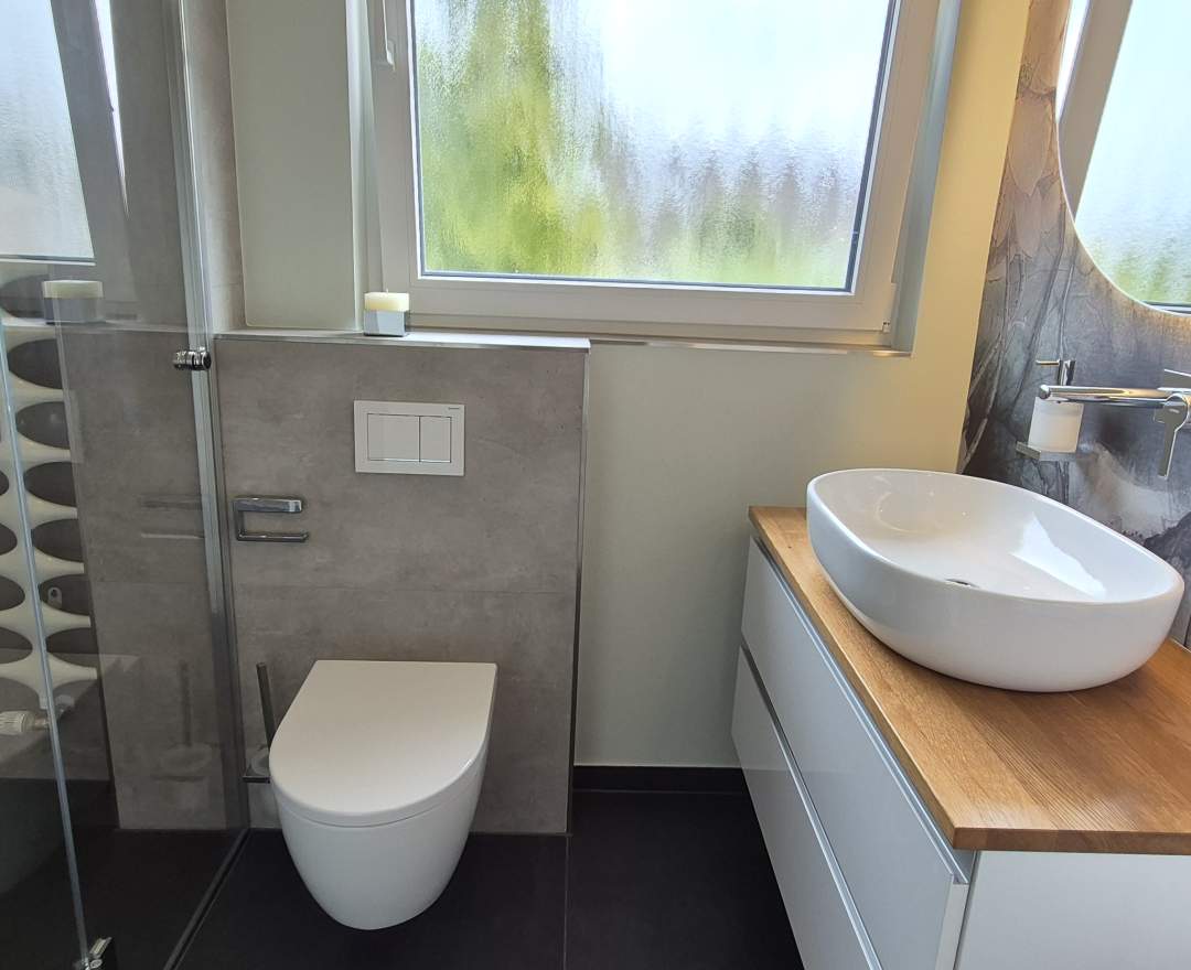 Bagno Badstudio - Kleines Bad in Mainz – 4 m² mit ebenerdiger Dusche