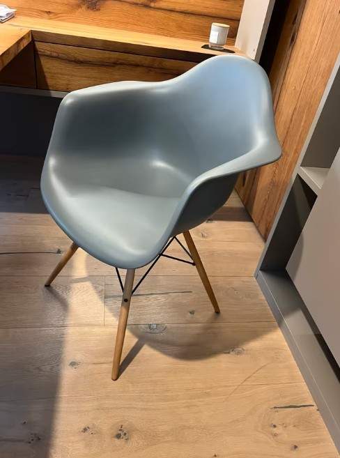Vitra Vitra Eames Armchair