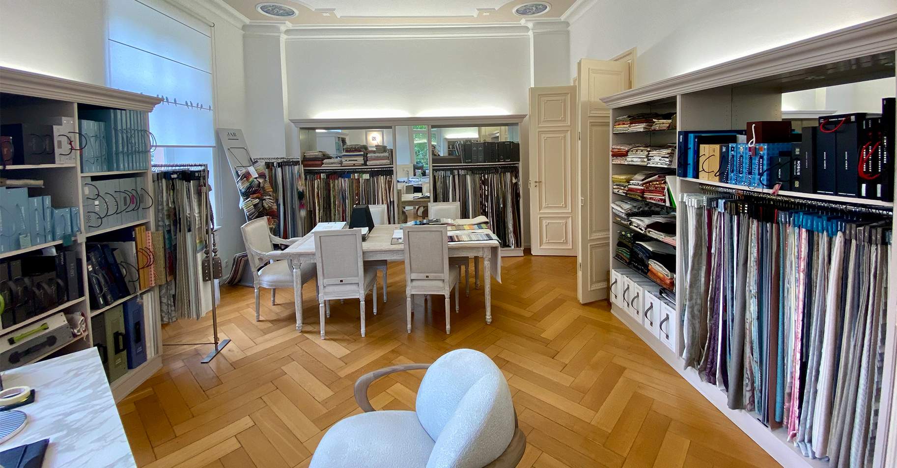 IP INTERIOR DESIGN